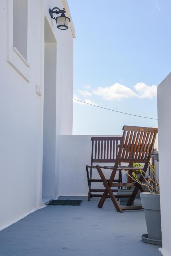 Appartamento Balcon Al Mar Milos Adamantas  Esterno foto